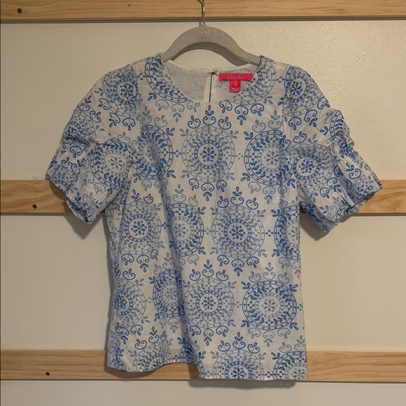 Lilly Pulitzer Emb eyelet top - Picture 2 of 4